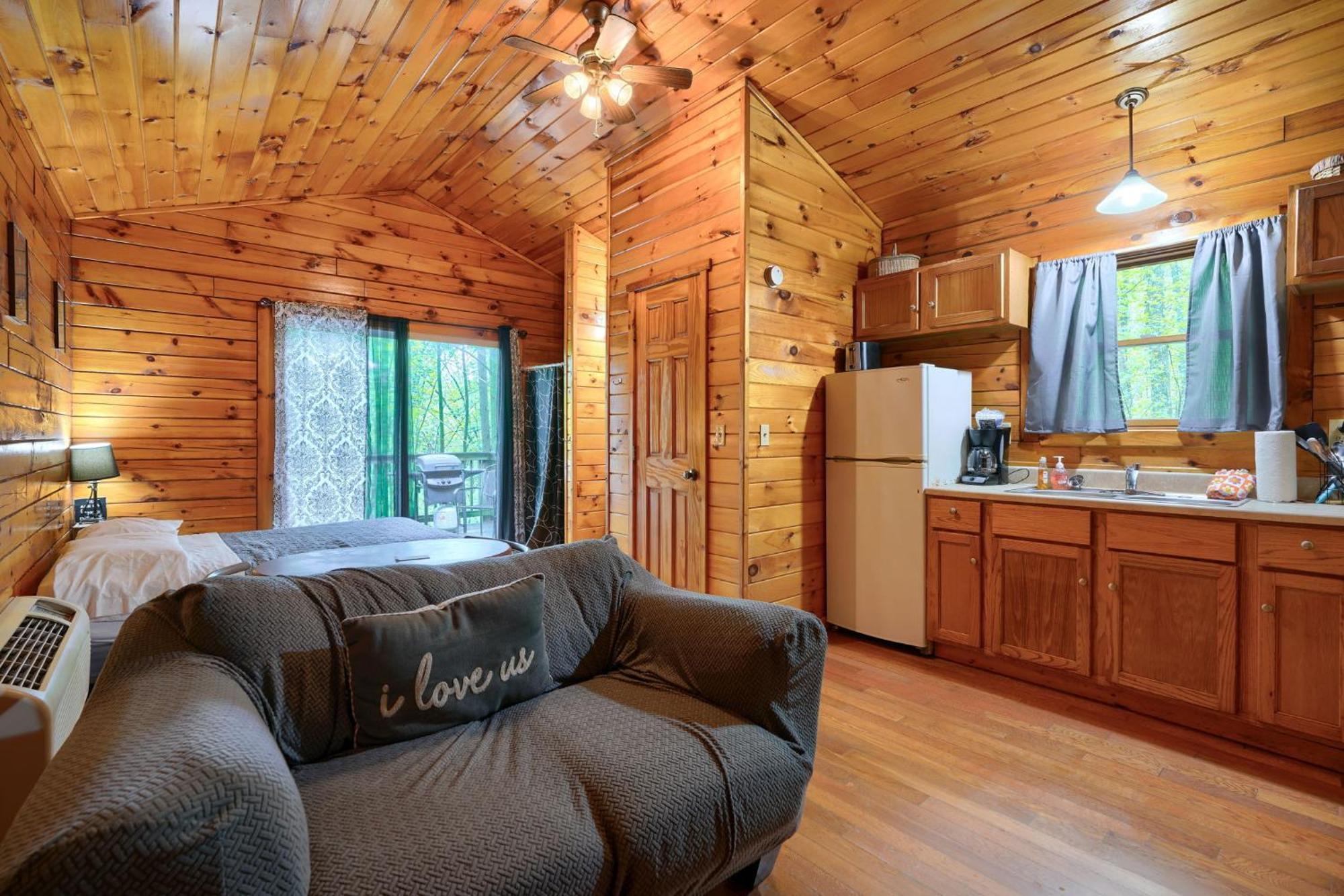 Blue Rose Cabins - Wildwoods Cabin Logan Ngoại thất bức ảnh